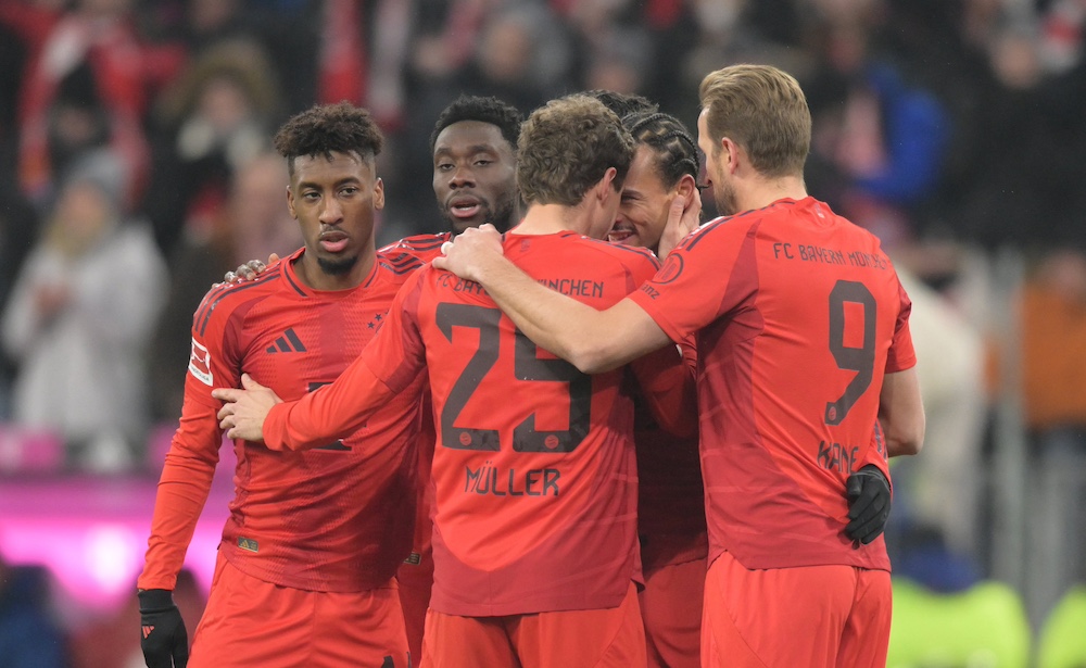 Uppgifter Alphonso Davies förlänger med Bayern München